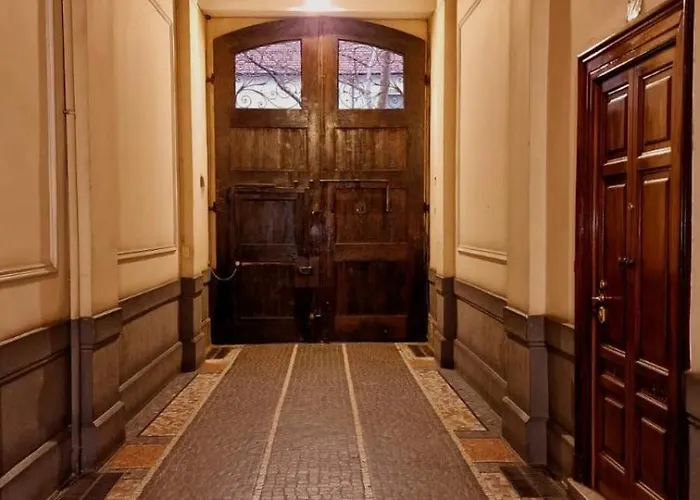 - Stylish, Historic, Luxury * Mailand